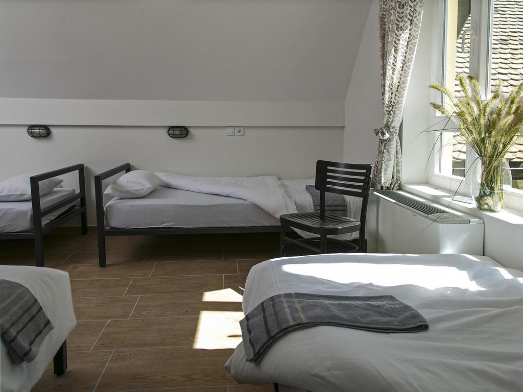 Varad Inn Novi Sad Room photo