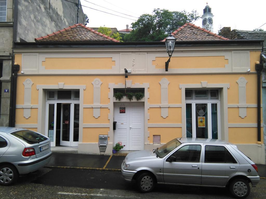 Varad Inn Novi Sad Exterior photo